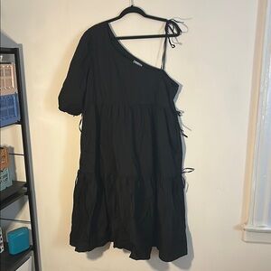 Wray One-Shoulder Black Women’s Dress